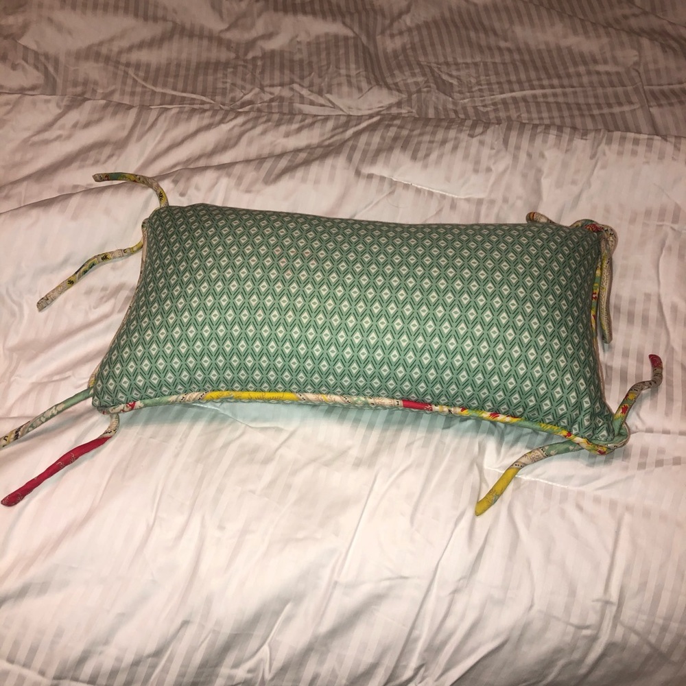 Throw pillow
